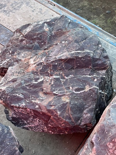 Камни для ландшафтного дизайна красно-фиолетовые 10-60 килограмм купить в Забайкальском крае