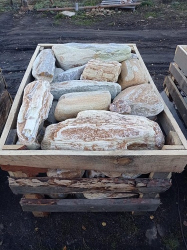 Златолит жёлтый, жёлто-зелёный глыбки и валуны для ланшафтного дизайна купить в Забайкальском крае