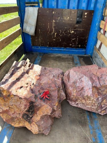 Ландшафтные глыбы красно-фиолетовые 200-1000 килограмм купить в Забайкальском крае