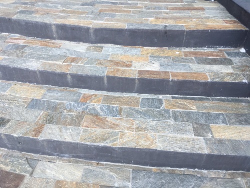 Плитка из Златолита Уральского для лестницы купить в Забайкальском крае