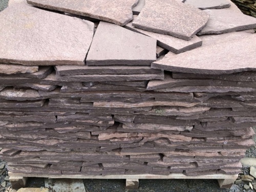 Плитняк лемезит бордовый для облицовки цоколя 20-25 мм  купить в Забайкальском крае