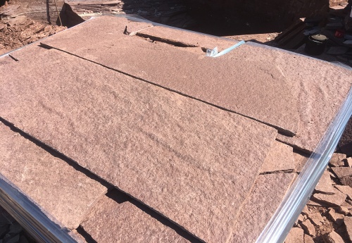 Плитняк лемезит бордовый для цоколя 1,5-2 см купить в Забайкальском крае