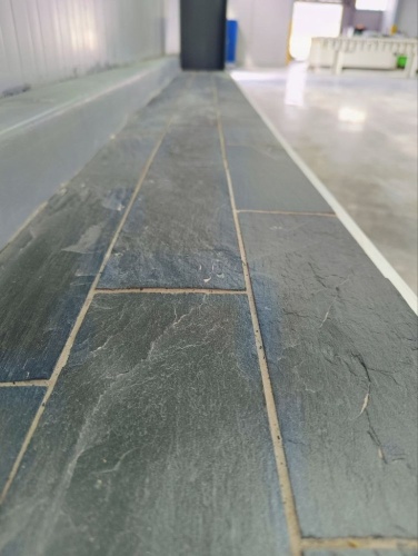 Плитка чёрная из натурального камня фасадная 30 см * 5 см, толщина 7 мм -30 мм купить в Забайкальском крае