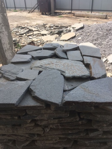 Златолит серебристый галтованный для лестниц купить в Забайкальском крае